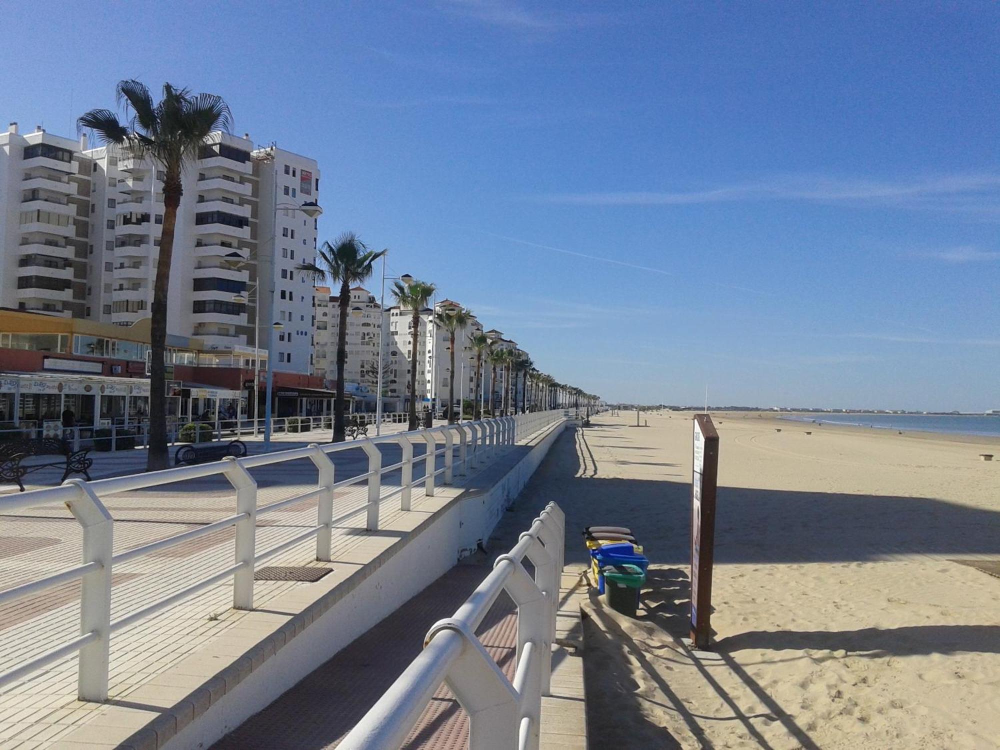 Apartamento Primera Linea De Playa Valdelagrana El Puerto de Santa Maria Exterior photo
